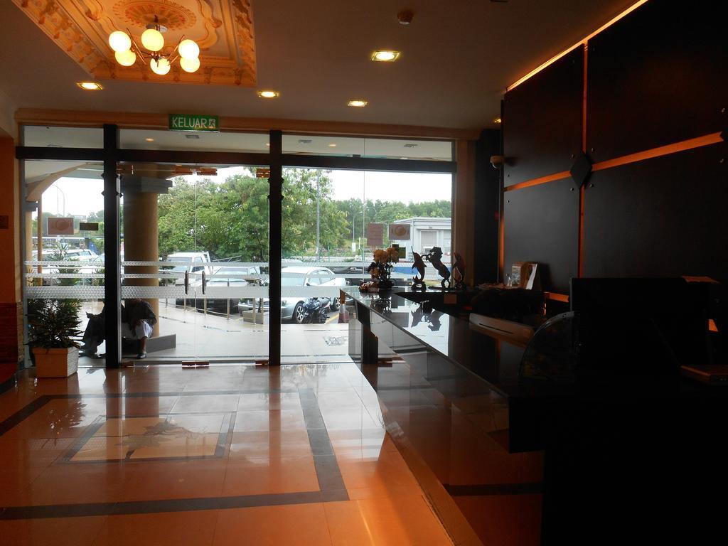 Sai Villa Hotel Near Klia & Klia2 Nilai Εξωτερικό φωτογραφία