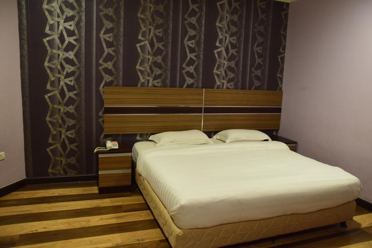 Sai Villa Hotel Near Klia & Klia2 Nilai Εξωτερικό φωτογραφία