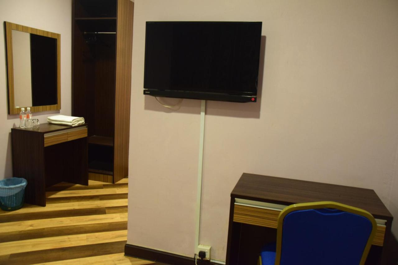 Sai Villa Hotel Near Klia & Klia2 Nilai Εξωτερικό φωτογραφία