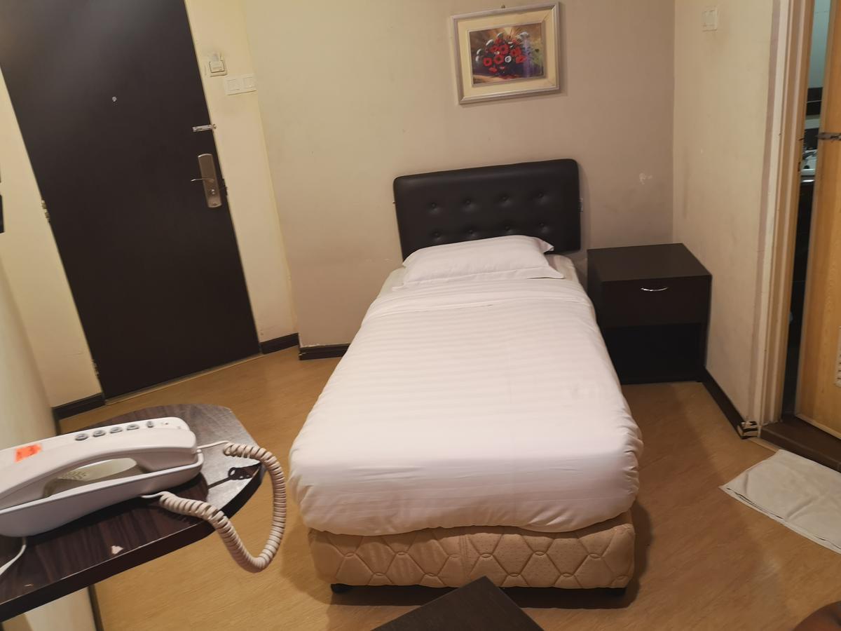 Sai Villa Hotel Near Klia & Klia2 Nilai Εξωτερικό φωτογραφία