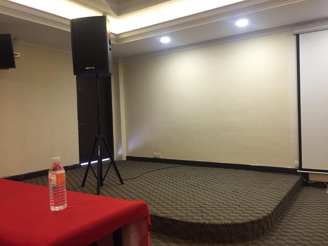 Sai Villa Hotel Near Klia & Klia2 Nilai Εξωτερικό φωτογραφία